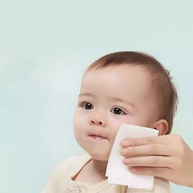 Логотип Wet Wipes: Ексклюзивні засоби для чищення для немовлят